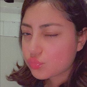 Meet your Posher, Jasmin